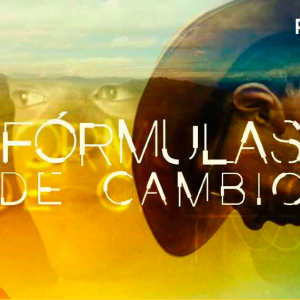 Composición visual en tonos cálidos amarillos y naranjas que muestra siluetas de rostros humanos de perfil superpuestos con efecto translúcido. En la parte central destaca el texto en letras blancas y tipografía delgada: "FÓRMULAS DE CAMBIO".