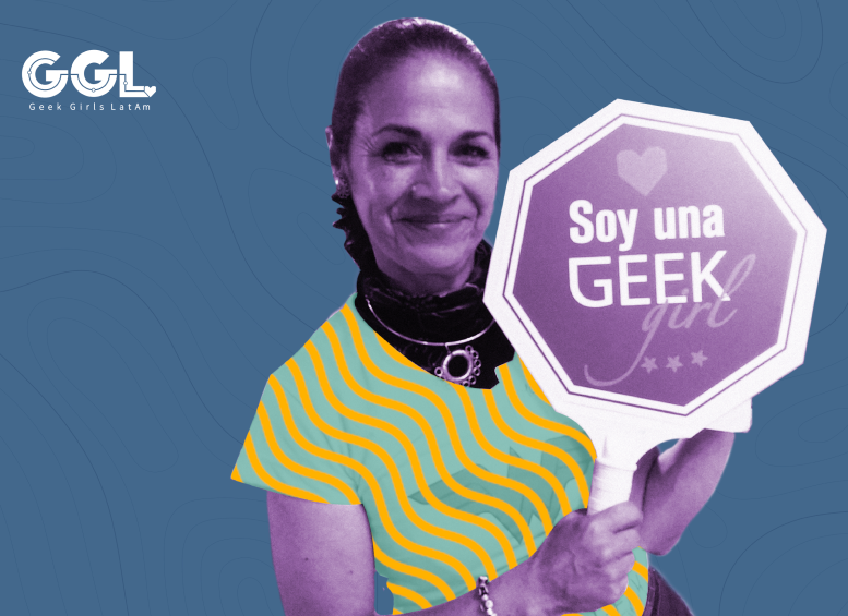 Fotografía de la directora de Geek Girls Latam con un distintivo que dice "Soy una Geek Girl"
