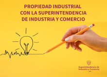 Persona escribriendo a mano alzada